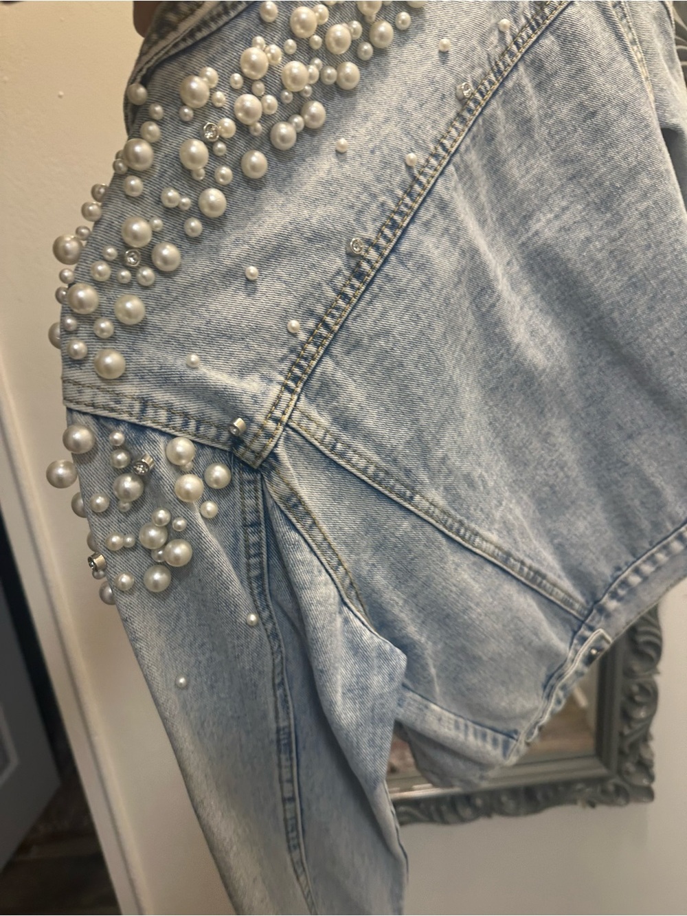 Kedera Pearl-Embellished Light Wash Denim Jacket - Picture 6 of 7